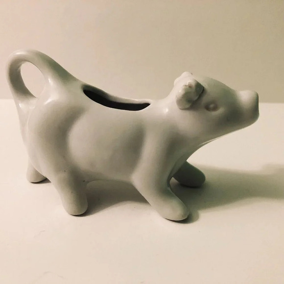Vintage Porcelain White Cow Creamer 5.5 Inch  Long Farm Animal - Picture 1 of 15